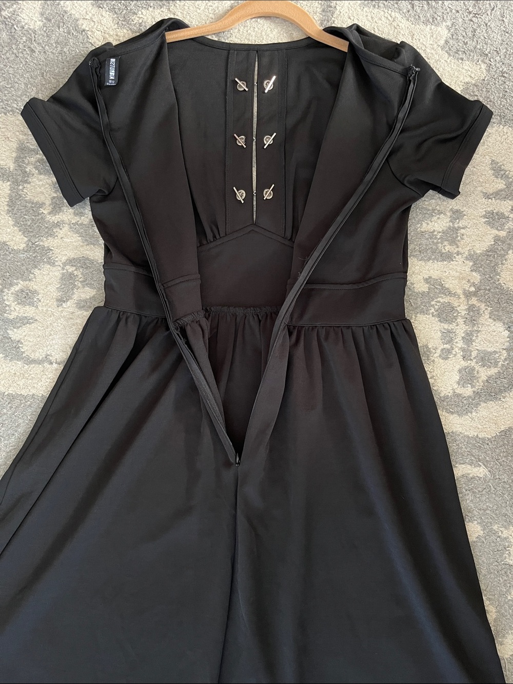 Disturbia Chain Midi Dress - Picture 8 of 9